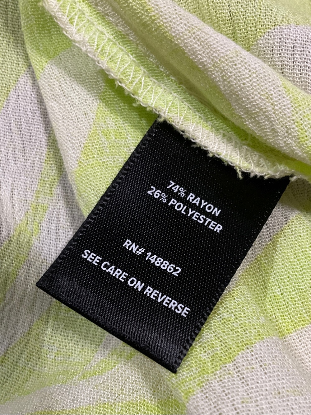 torrid Sharp Lime Green and White Tie Back Puff Sleeve V-Neck Palm Print Size L - Picture 7 of 8